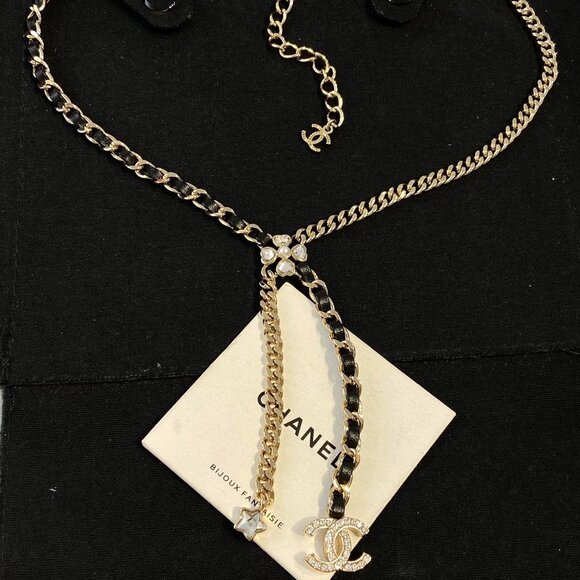 Auth Chanel 25B Flower, Star and CC Logo Necklace - Picture 1 of 7